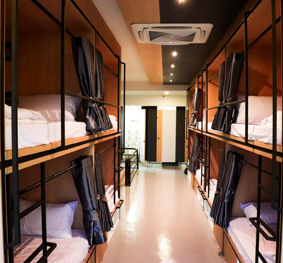 W2 Hostel Chiang Mai Exterior photo
